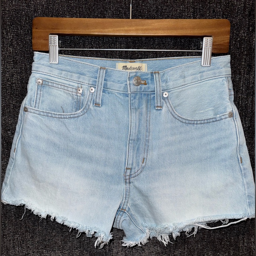 Madewell Relaxed Denim Light Blue Frayed Hem Jean Shorts